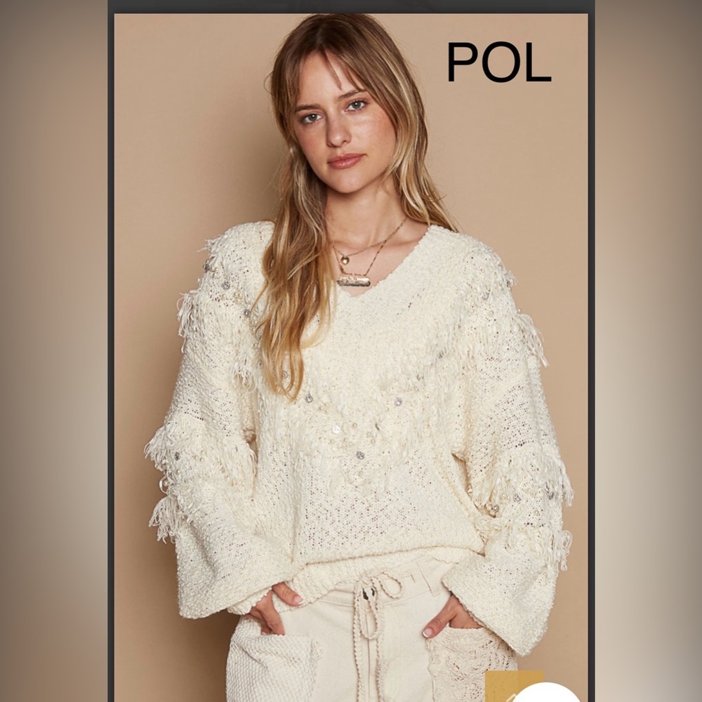 BP27🌟POL perfection in cream v-neck sweater w/pearl+fringe detail! So bougie!